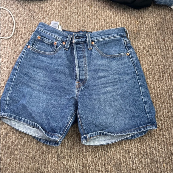 levis - Picture 1 of 2